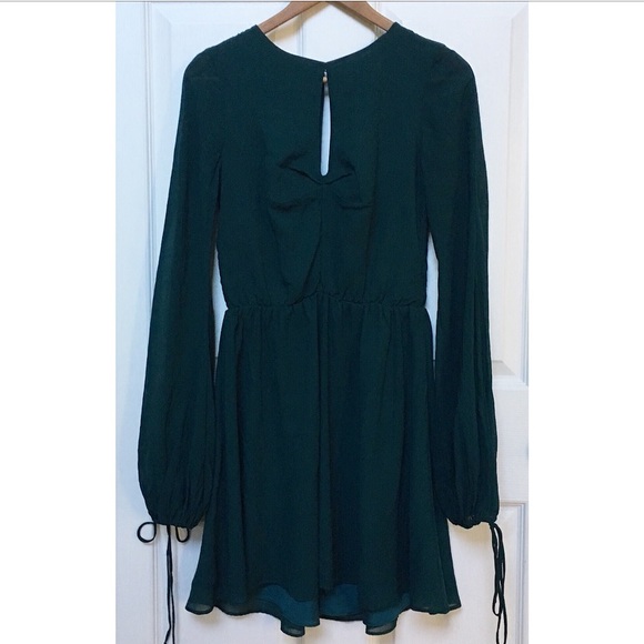 Dress the Population Mara Long Sleeve Dress Emerald Green Open Back - Picture 3 of 6
